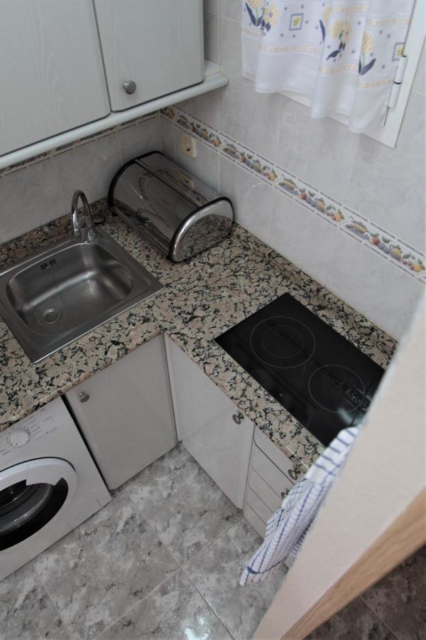 Cozy Apartment Just 8 Min Walk From The Beach! Бенідорм Екстер'єр фото